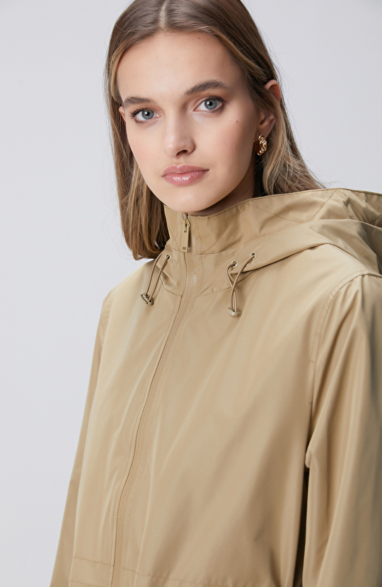 Bej Kapüşonlu Pardesü