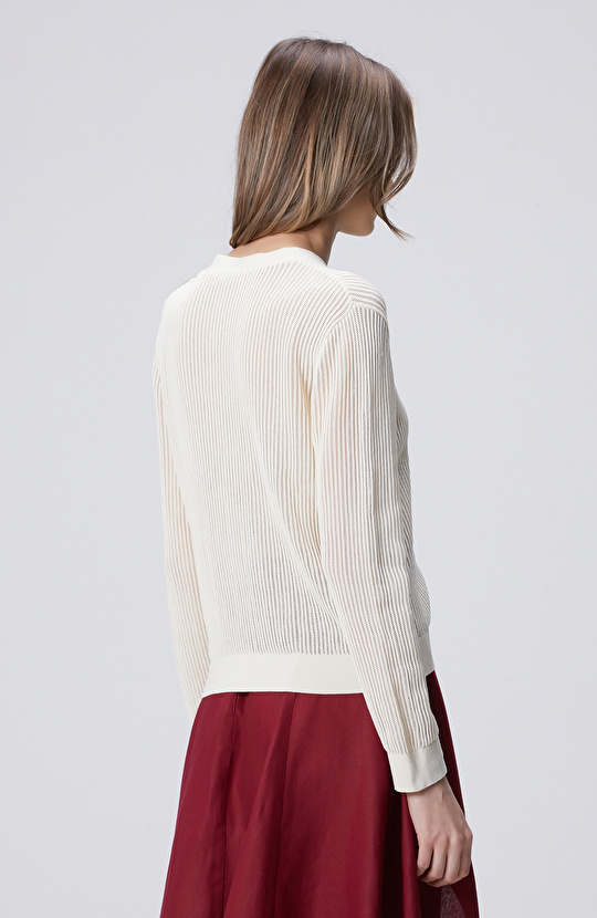 Beyaz Ajur Detaylı Hırka