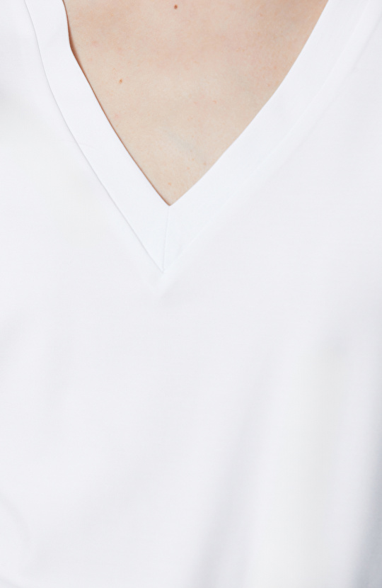 Kırık Beyaz Basic T-shirt