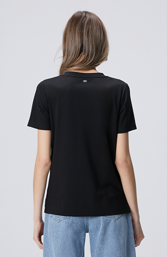 Siyah V Yaka Basic T-shirt