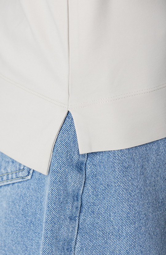 Taş V Yaka Basic T-shirt