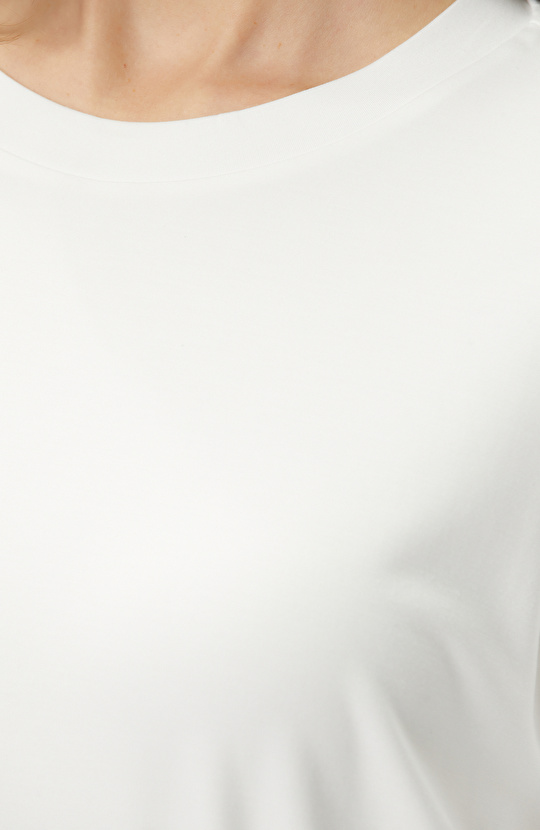 White Crew Neck Basic T-shirt