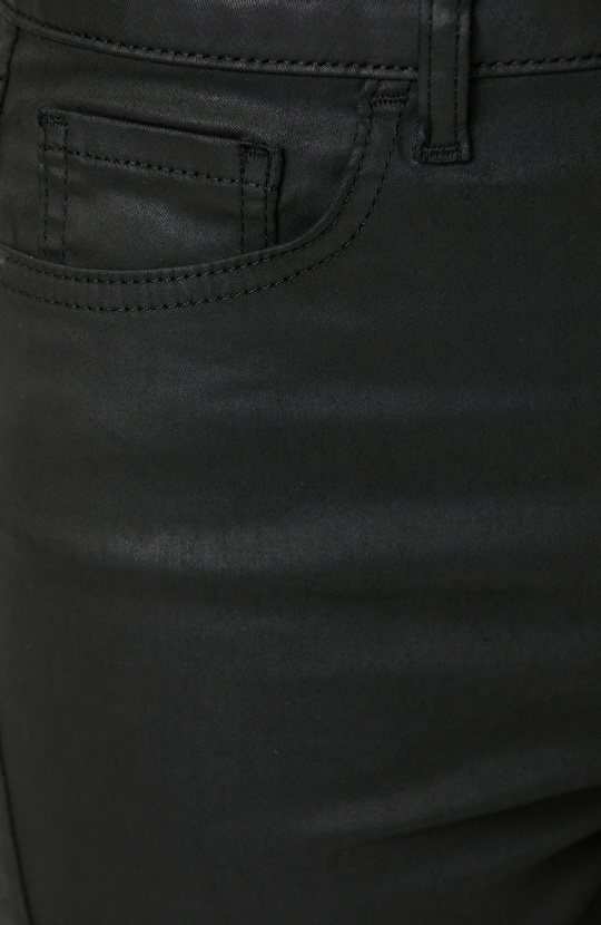 Siyah Kaplamalı Skinny Kalıp Denim Pantolon
