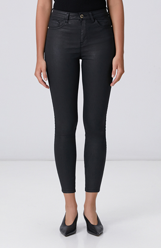 Siyah Kaplamalı Skinny Kalıp Denim Pantolon