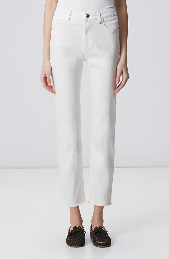 Kırık Beyaz Denim Pantolon