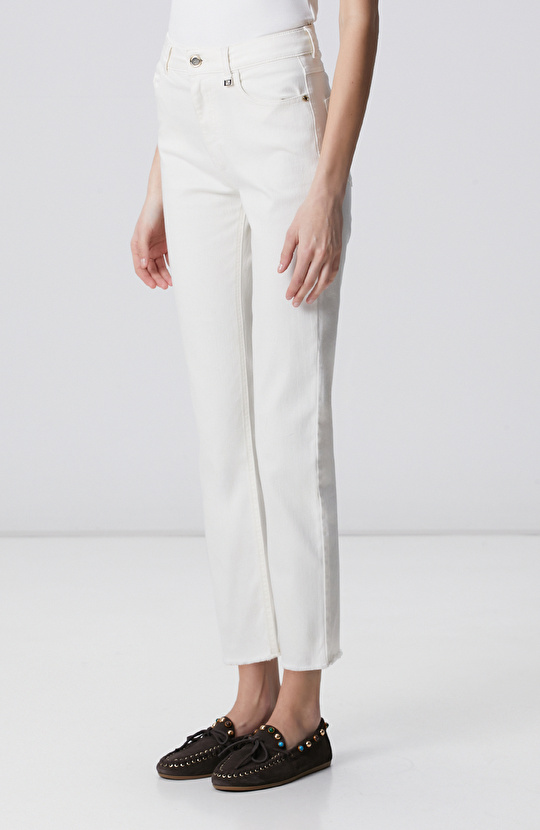 Kırık Beyaz Denim Pantolon