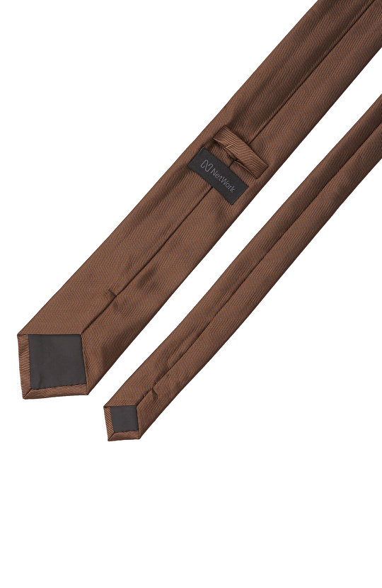 Kahverengi Çizgili Kravat