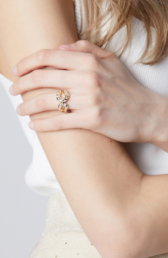 Gold Taşlı Kadın Yüzük