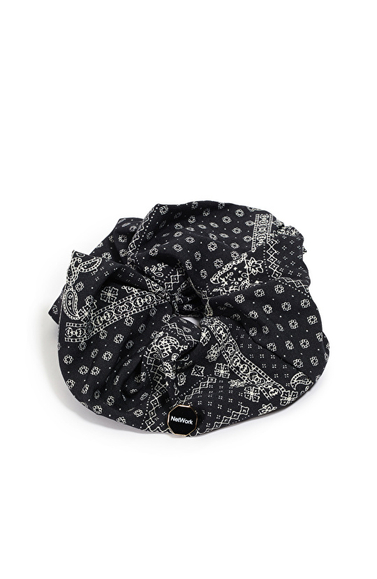 Siyah Şal Desenli Kadın Lastikli Toka