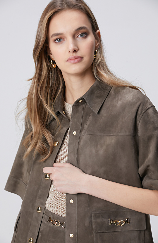 Haki Cepleri Aksesuarlı Süet Deri Mont