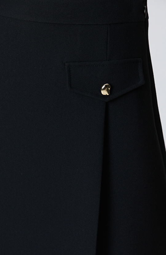 Siyah Pilili Mini Etek