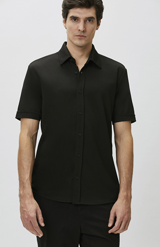 Slim Fit Black Short Sleeve Knitted Shirt