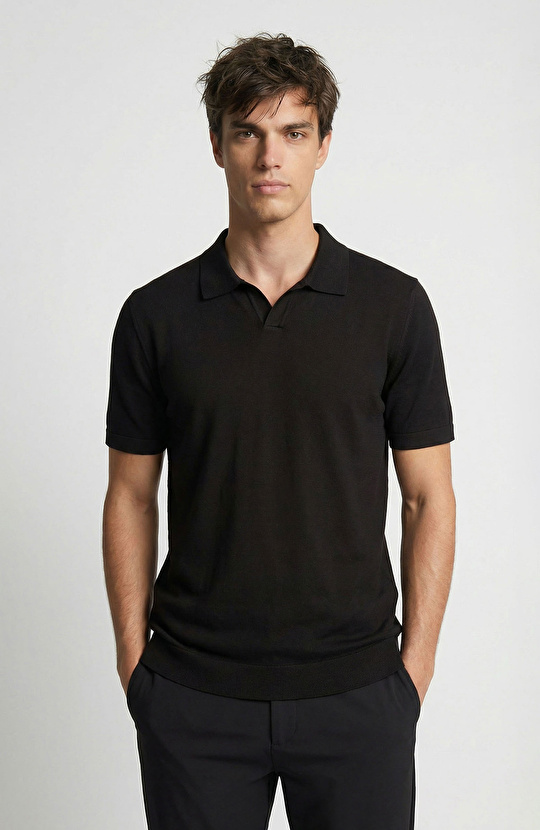 Siyah Apaş Yaka Basic Kısa Kol Kazak