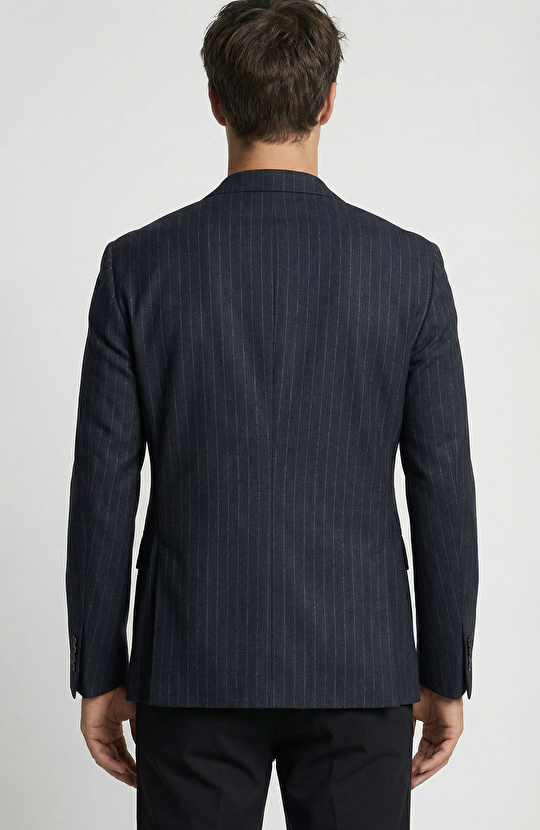 Koyu Lacivert Çizgili Çift Yırtmaç Örme Ceket