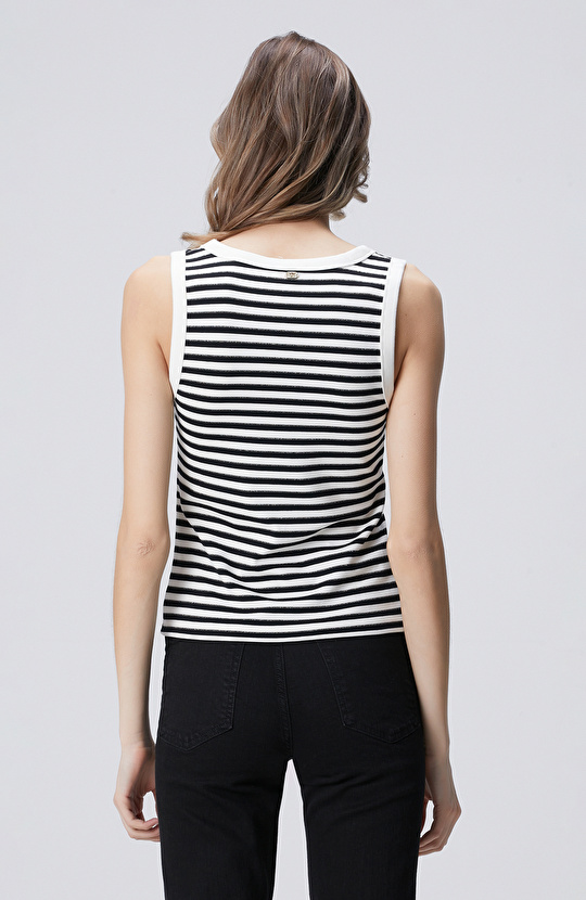 Siyah Beyaz Çizgili Örme Atlet