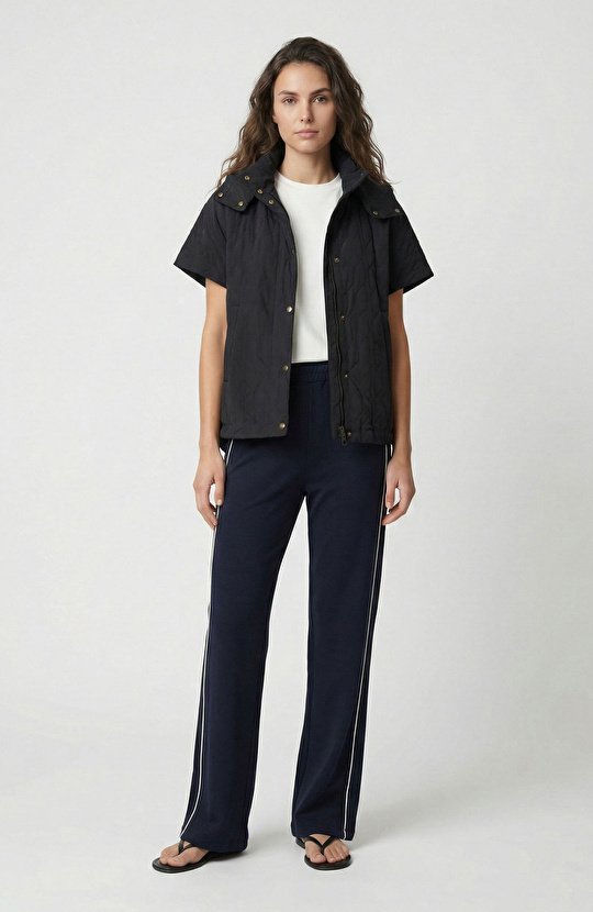 Siyah Modal Karışımlı Biye Detaylı Eşofman