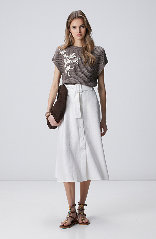 Mink Embroidery Detailed Knitwear