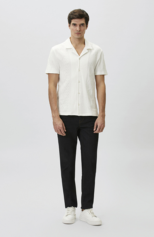 Kırık Beyaz Ajurlu Örme Gömlek