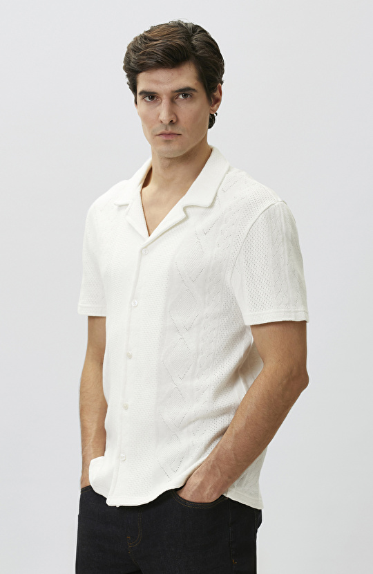 Kırık Beyaz Ajurlu Örme Gömlek