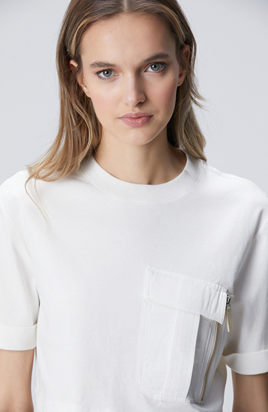 N-Tech Kırık Beyaz Garni Detaylı T-shirt