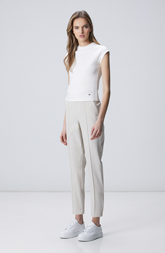 N-Tech Beyaz Dikiş Detaylı Basic T-shirt