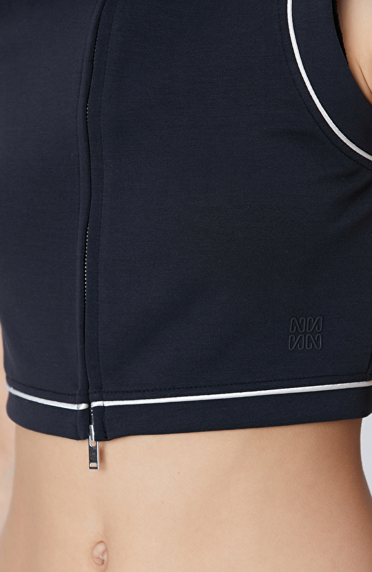 Siyah Biye Detaylı Atlet