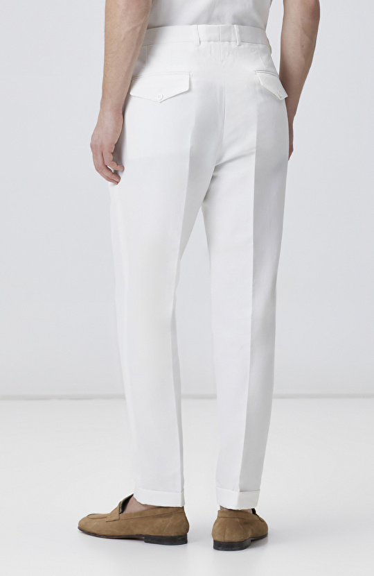 Kırık Beyaz Çift Pilili Keten Karışımlı Pantolon