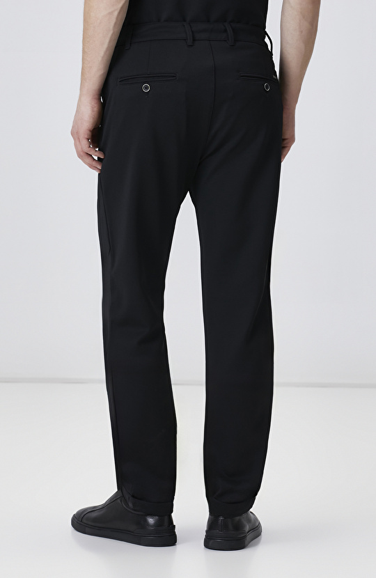 Siyah Duble Paça Diyagonal Örme Jogger Pantolon