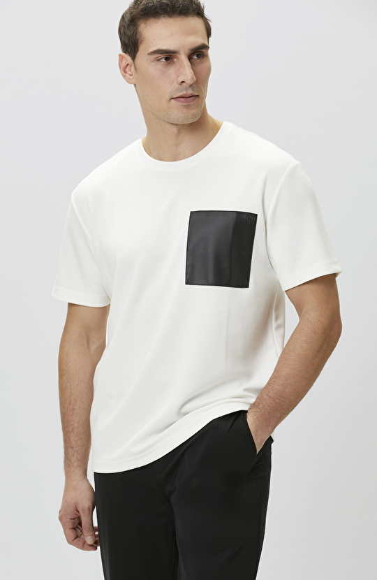 Comfort Fit Beyaz Göğüs Cep Detaylı Sweatshirt