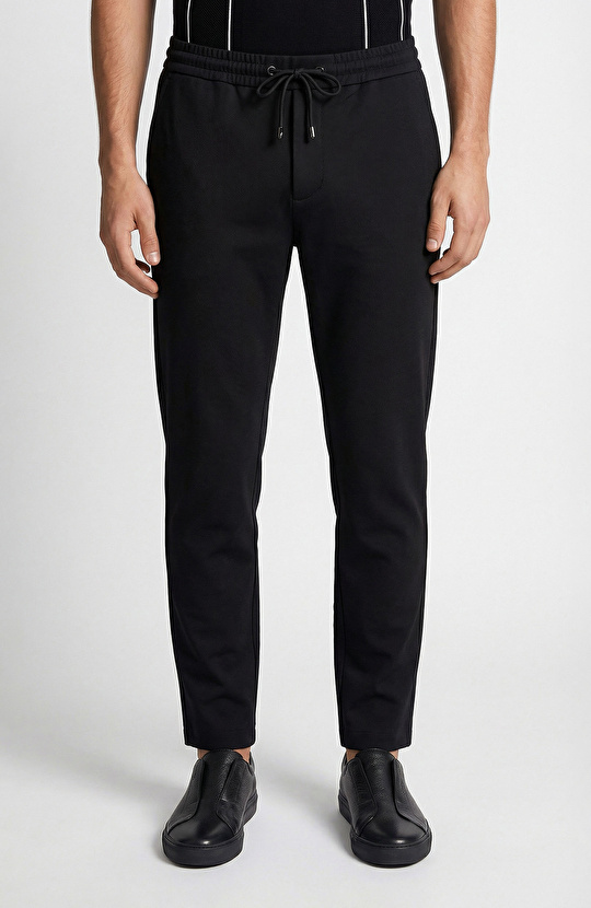Siyah Duble Paça Ütü İzli Örme Jogger Pantolon