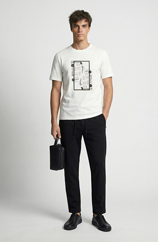 White Seal Print Detailed T-shirt