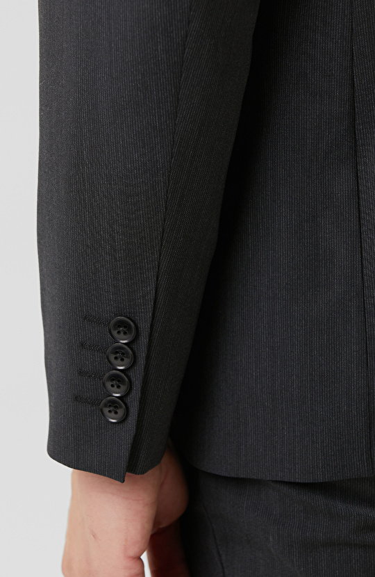 Siyah Çizgili Yün Karışımlı Takım Elbise