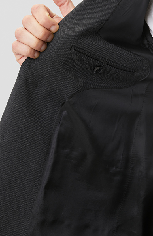 Siyah Çizgili Yün Karışımlı Takım Elbise