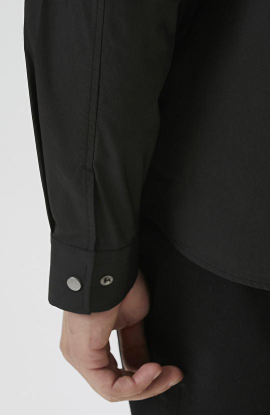 Siyah Çıtçıtlı Dış Gömlek