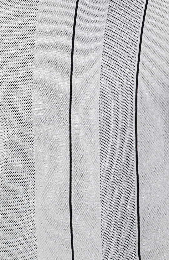 Taş Desenli Bisiklet Yaka Triko Kazak