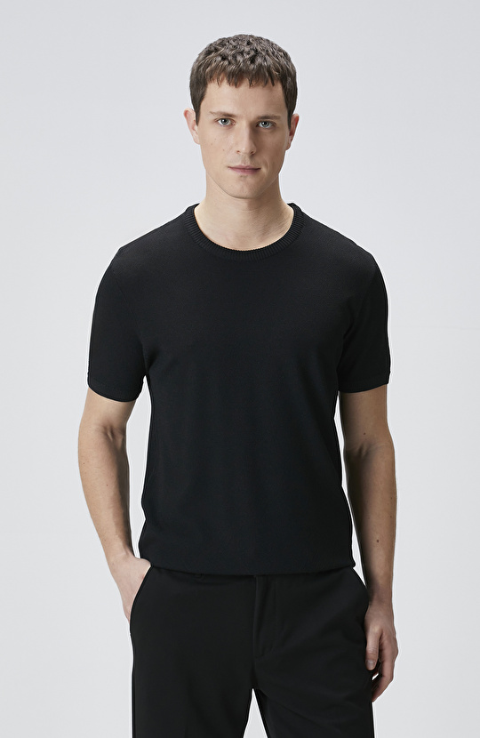 Siyah Balıksırtı Desenli Triko Kazak