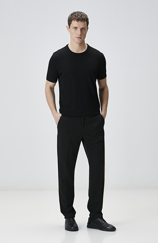 Siyah Balıksırtı Desenli Triko Kazak