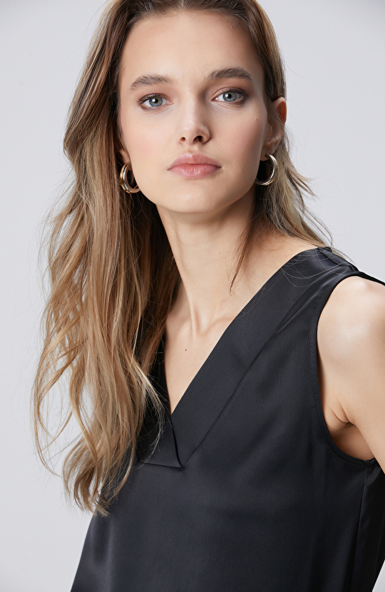 Siyah Kalın Askılı Basic Bluz