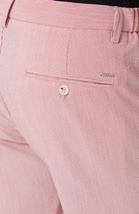 Kırmızı Çizgili Şort