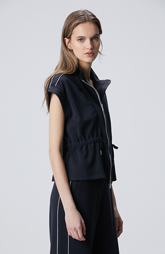 Siyah Modal Karışımlı Biye Detaylı Ceket