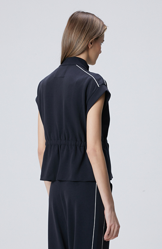 Siyah Modal Karışımlı Biye Detaylı Ceket