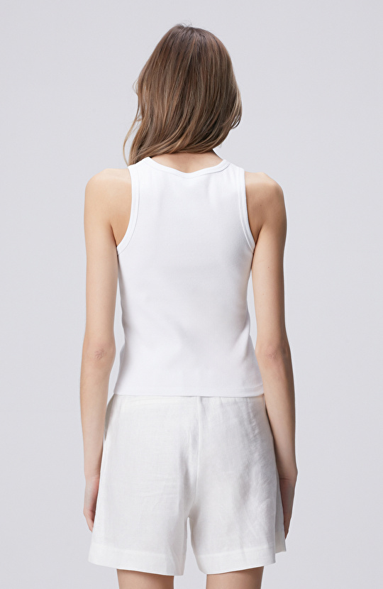 Beyaz Aksesuar Detaylı Örme Atlet