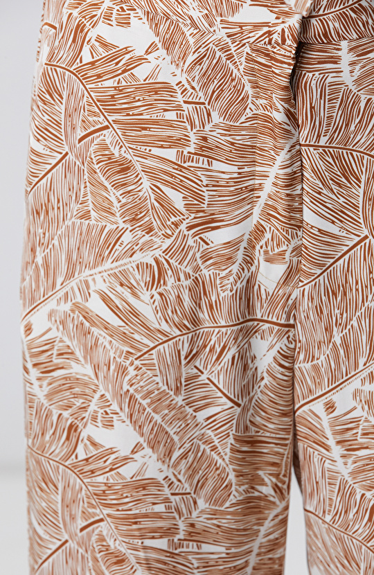 Tarçın Yaprak Desenli Pantolon