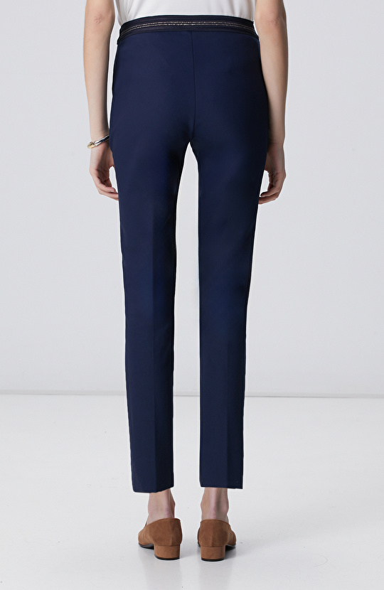 Lacivert Kemeri Lastik Detaylı Pantolon