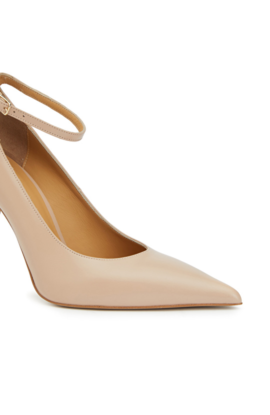 Nude Bantlı Deri Topuklu Ayakkabı