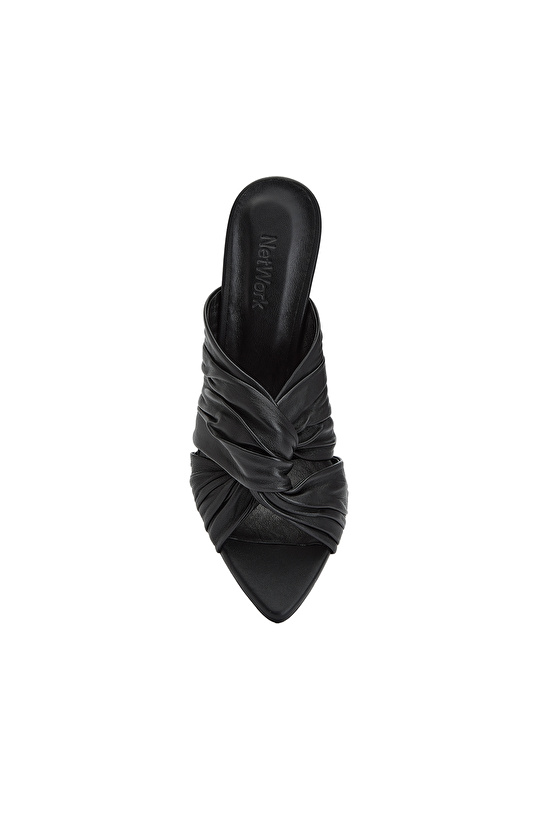 Siyah Düğüm Detaylı Kadın Deri Terlik