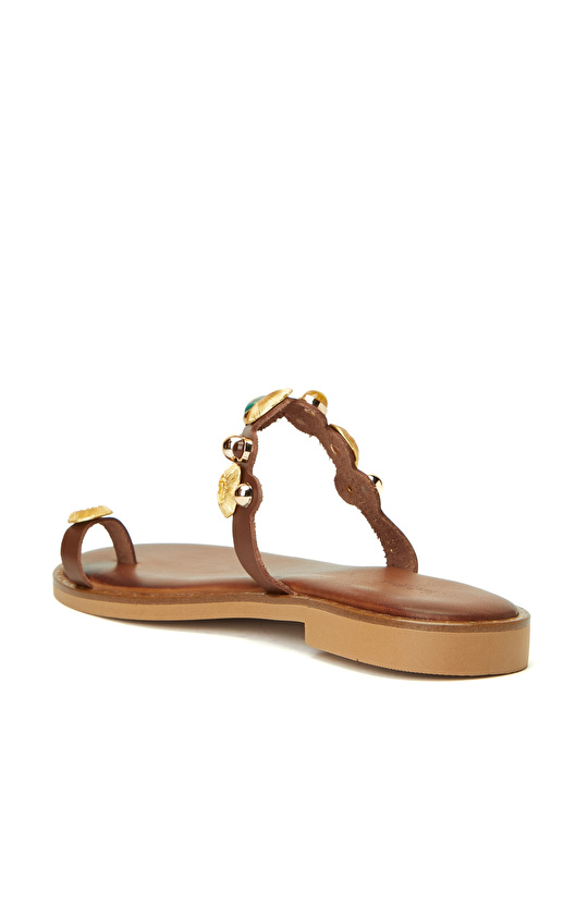 Kahverengi Toka Detaylı Kadın Deri Terlik