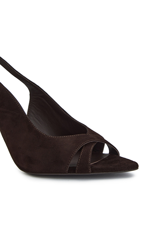 Acı Kahverengi Toka Detaylı Süet Topuklu Ayakkabı