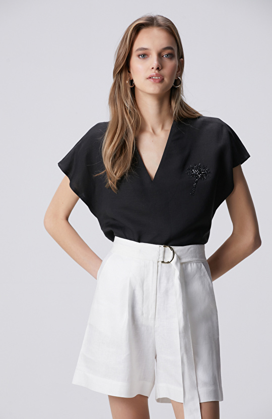 Siyah Keten Karışımlı Bluz