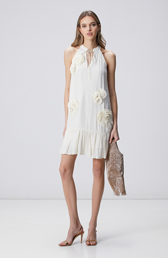 Kırık Beyaz Dik Yaka Abiye Elbise